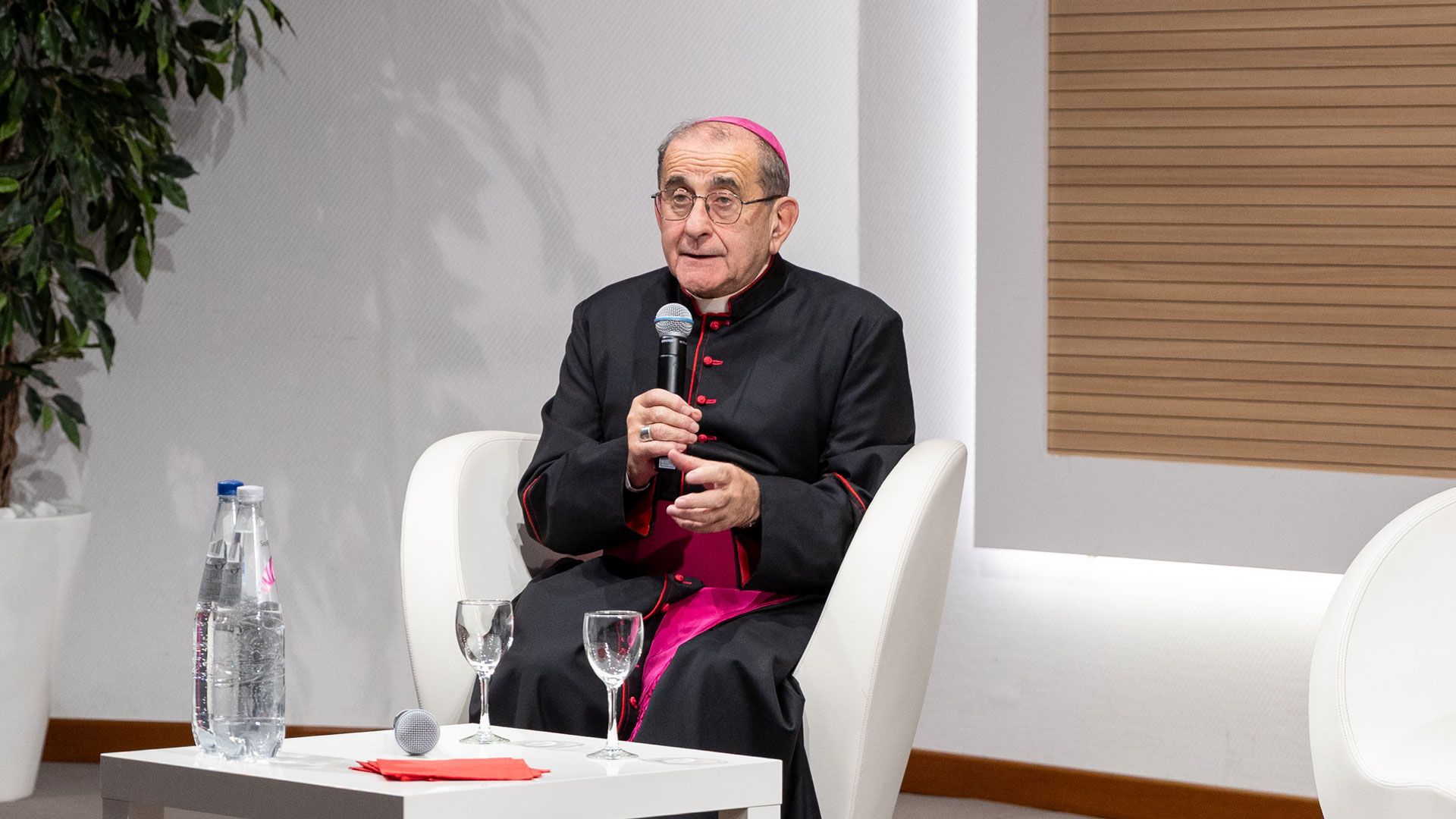 L'intervento del'Arcivescovo Mario Delpini presso l'auditorium di BCC Milano