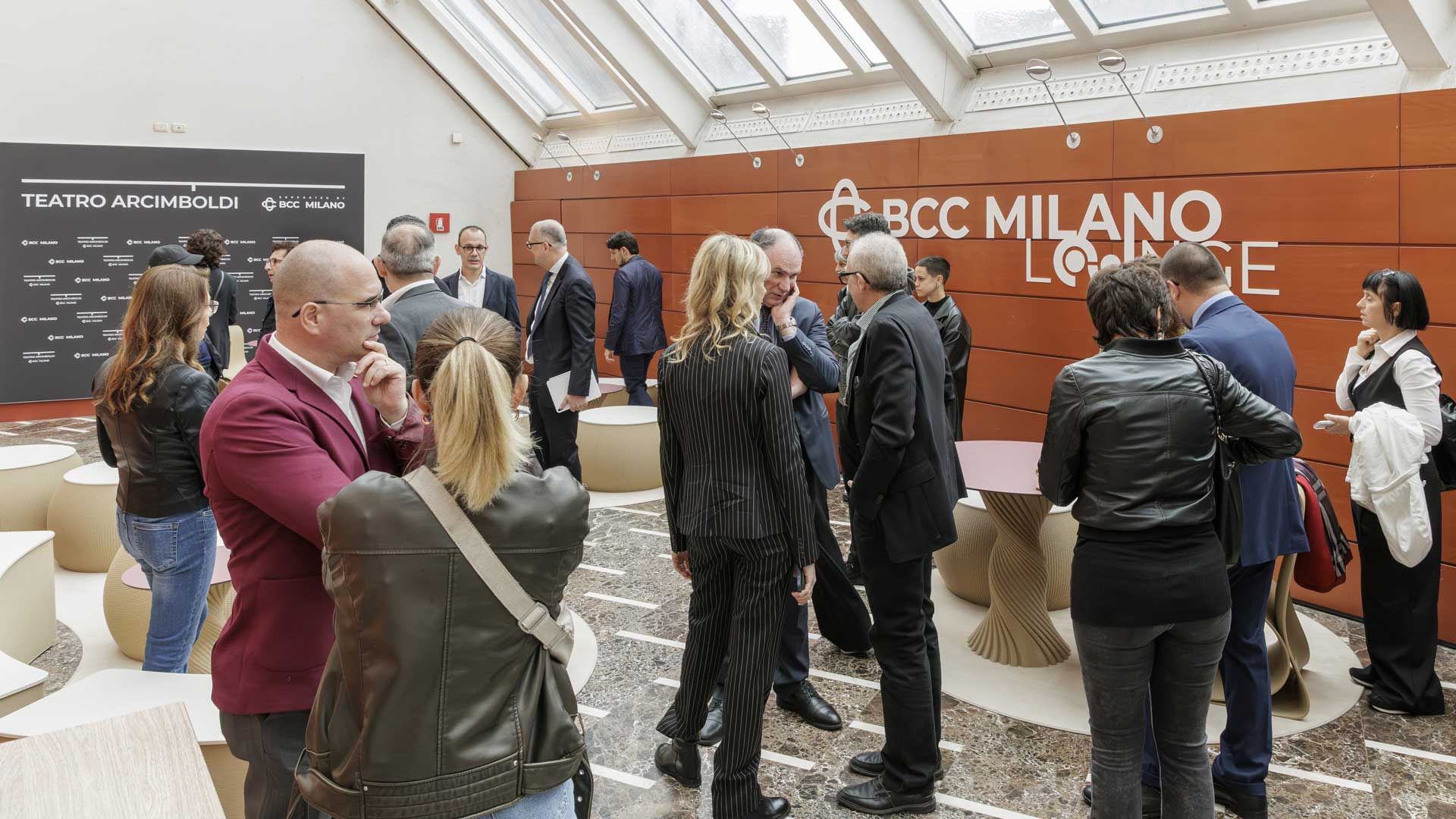 BCC Milano Lounge al Teatro Arcimboldi: spazio sostenibile tra innovazione, cultura e cooperazione.